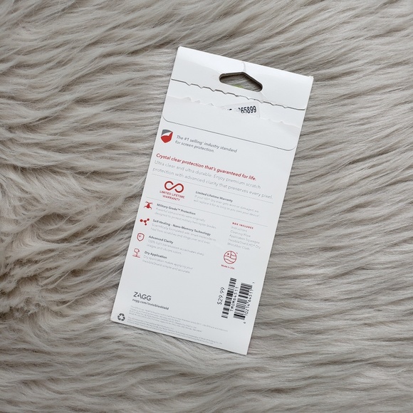 ZAGG HD Screen Protector Samsung Galaxy S7 Edge - Picture 2 of 8